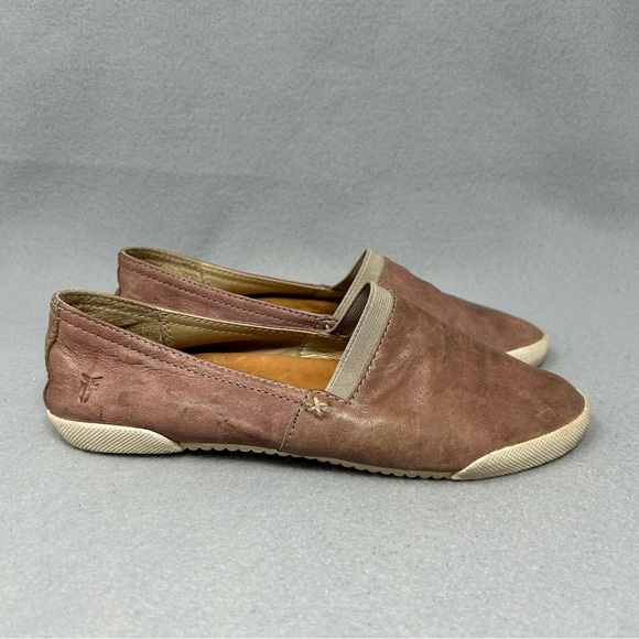 FRYE Melanie Rose Taupe Italian Leather Distressed Flat Loafers Size 6M. - Picture 3 of 13
